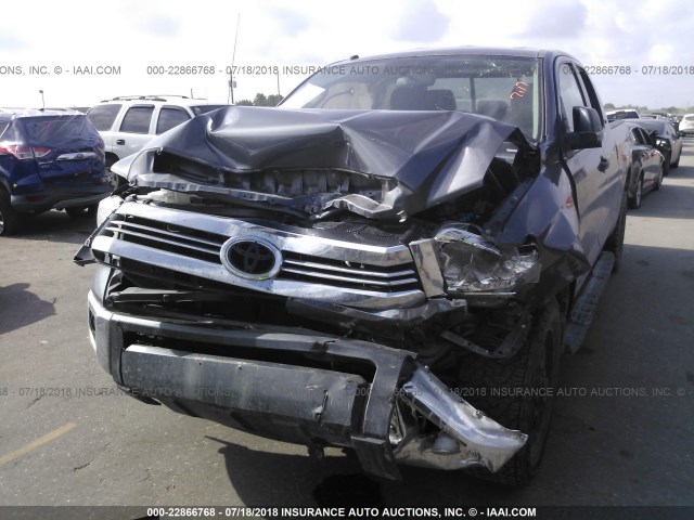 5TFRM5F12GX099852 - 2016 TOYOTA TUNDRA DOUBLE CAB SR/SR5 GRAY photo 6