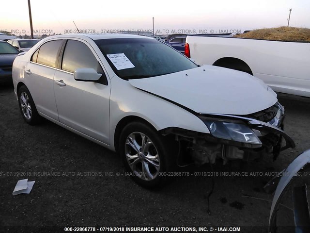 3FAHP0HA1CR211827 - 2012 FORD FUSION SE Blanc photo 1