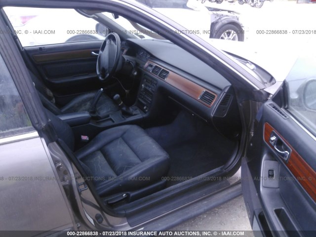 JH4CC2556NC017443 - 1992 ACURA VIGOR GS BROWN photo 5