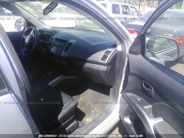JA4LS21W28Z006325 - 2008 MITSUBISHI OUTLANDER ES 银色 照片 5