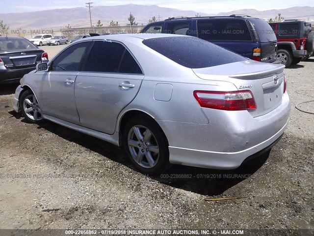 4T1BE46K77U608994 - 2007 TOYOTA CAMRY NEW GENERAT CE/LE/XLE/SE SILVER photo 3