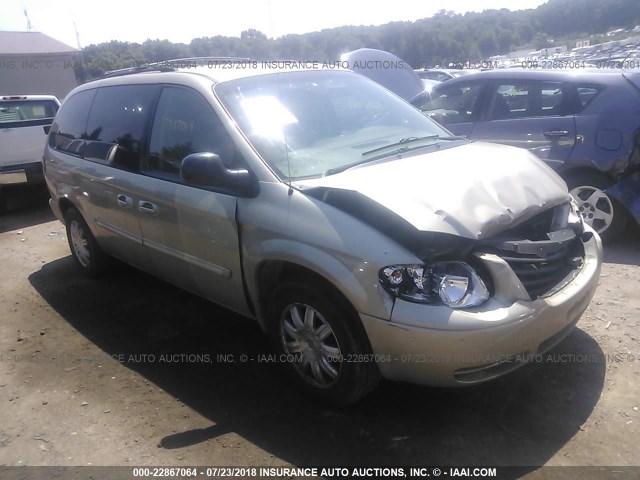 2A4GP54L47R186258 - 2007 CHRYSLER TOWN & COUNTRY TOURING GOLD photo 1