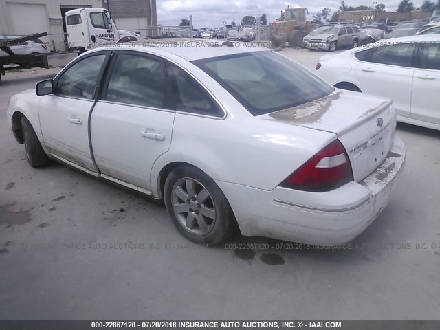 1FAHP27117G152806 - 2007 FORD FIVE HUNDRED SEL WHITE photo 3