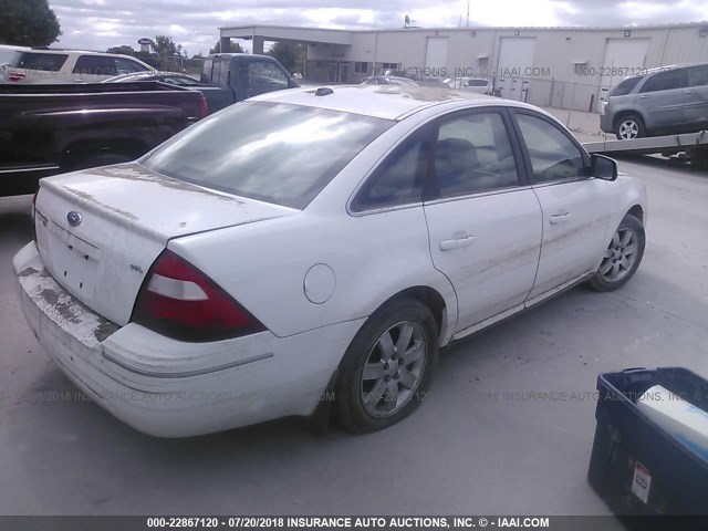 1FAHP27117G152806 - 2007 FORD FIVE HUNDRED SEL WHITE photo 4