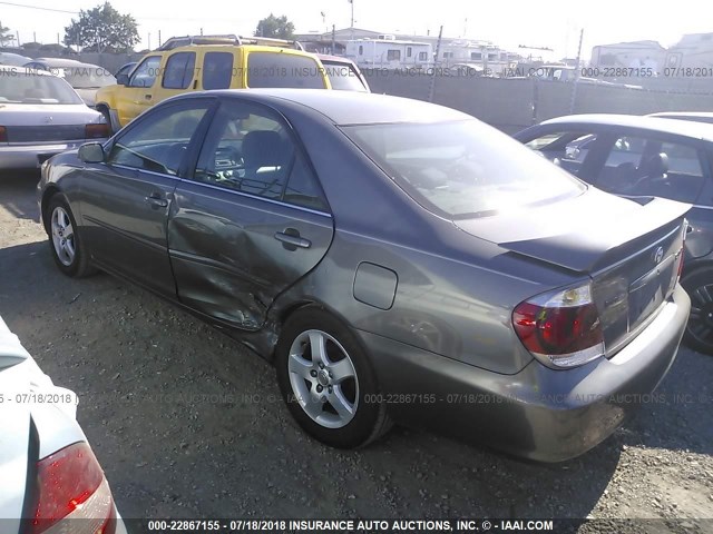 4T1BE32K85U991275 - 2005 TOYOTA CAMRY LE/XLE/SE Boz foto 3
