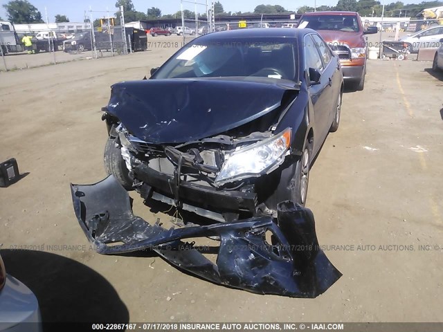 4T1BF1FK5CU588007 - 2012 TOYOTA CAMRY SE/LE/XLE შავი ფოტო 6