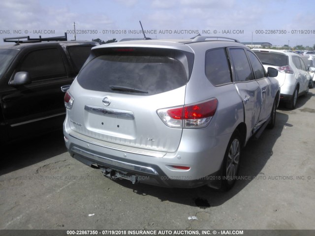 5N1AR2MN4FC707102 - 2015 NISSAN PATHFINDER S/SV/SL/PLATINUM SILVER photo 4