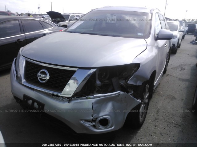 5N1AR2MN4FC707102 - 2015 NISSAN PATHFINDER S/SV/SL/PLATINUM SILVER photo 6