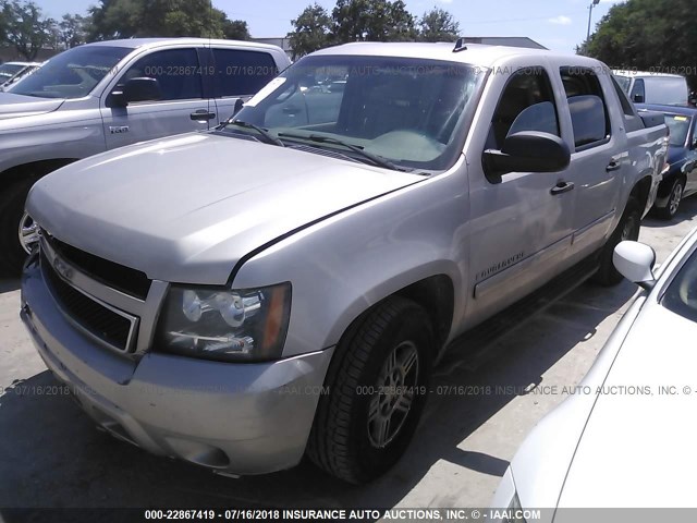 3GNEC12028G169371 - 2008 CHEVROLET AVALANCHE C1500 SILVER photo 2