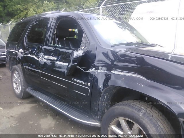 1GKFK63807J301319 - 2007 GMC YUKON DENALI BLACK photo 6