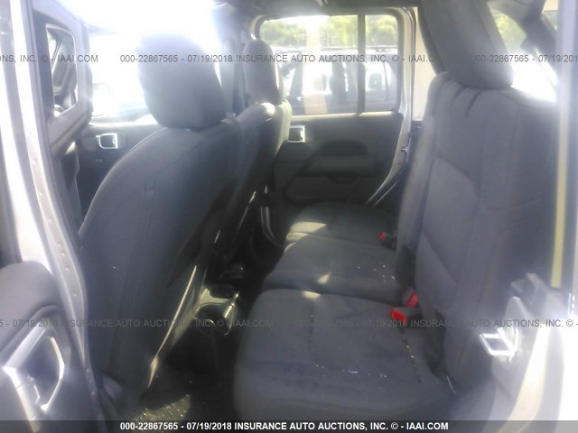 1C4HJXEG5JW153759 - 2018 JEEP WRANGLER UNLIMITE SAHARA ვერცხლისფერი ფოტო 8