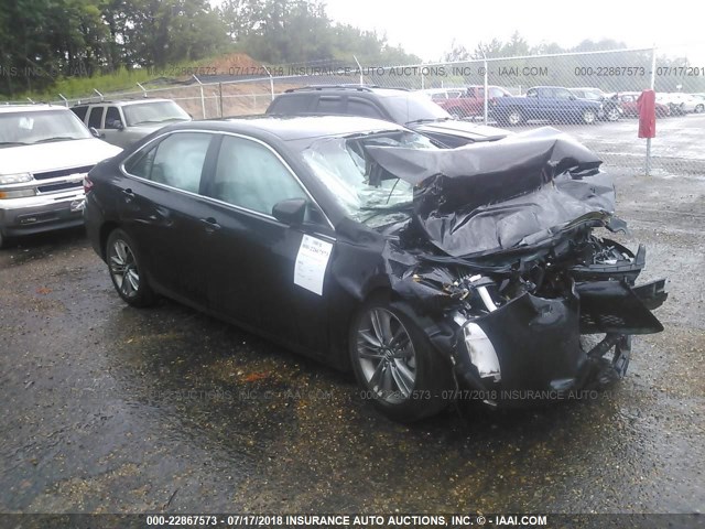 4T1BF1FK0HU282582 - 2017 TOYOTA CAMRY LE/XLE/SE/XSE 黑色 照片 1