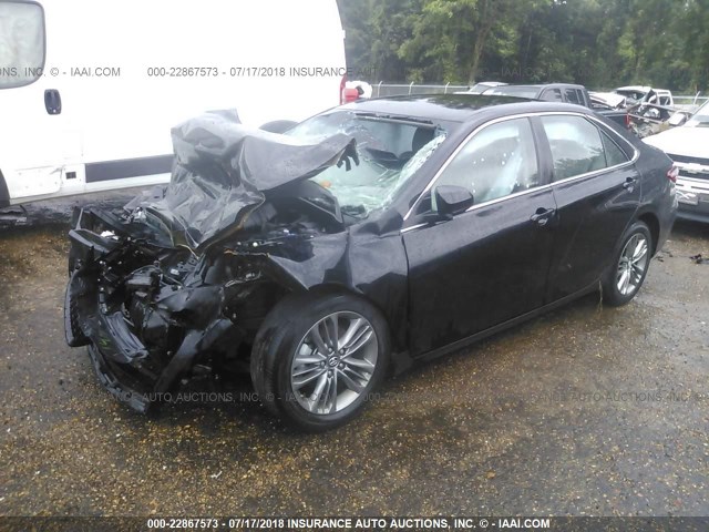 4T1BF1FK0HU282582 - 2017 TOYOTA CAMRY LE/XLE/SE/XSE 黑色 照片 2