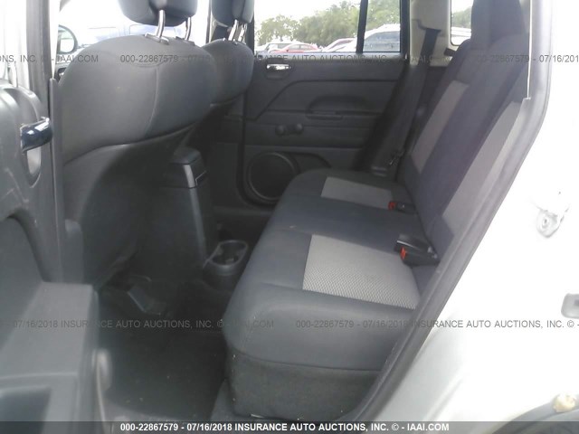 1J4NT1FBXAD625179 - 2010 JEEP COMPASS SPORT SILVER photo 8