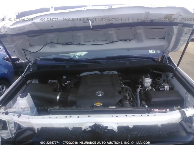 5TFUM5F19HX069808 - 2017 TOYOTA TUNDRA DOUBLE CAB SR/SR5 WHITE photo 10