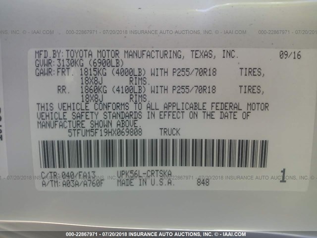 5TFUM5F19HX069808 - 2017 TOYOTA TUNDRA DOUBLE CAB SR/SR5 WHITE photo 9