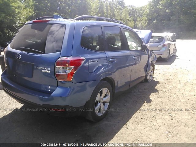 JF2SJADC1GH431864 - 2016 SUBARU FORESTER 2.5I PREMIUM BLUE photo 4