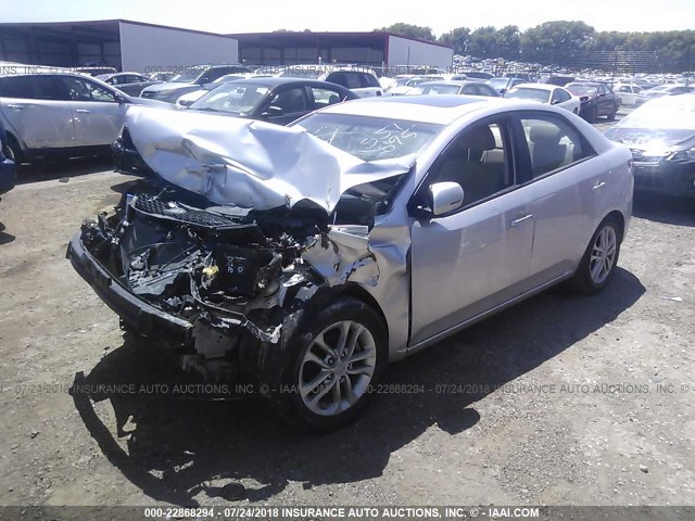 KNAFU4A26C5583121 - 2012 KIA FORTE EX SILVER photo 2