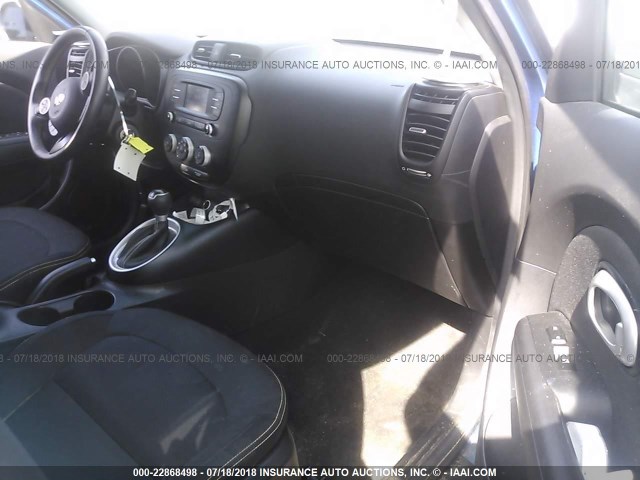 KNDJP3A55G7404702 - 2016 KIA SOUL + BLUE photo 5