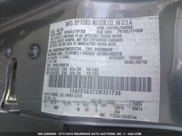 1FAFP38372W321738 - 2002 FORD FOCUS ZTS GRAY photo 9