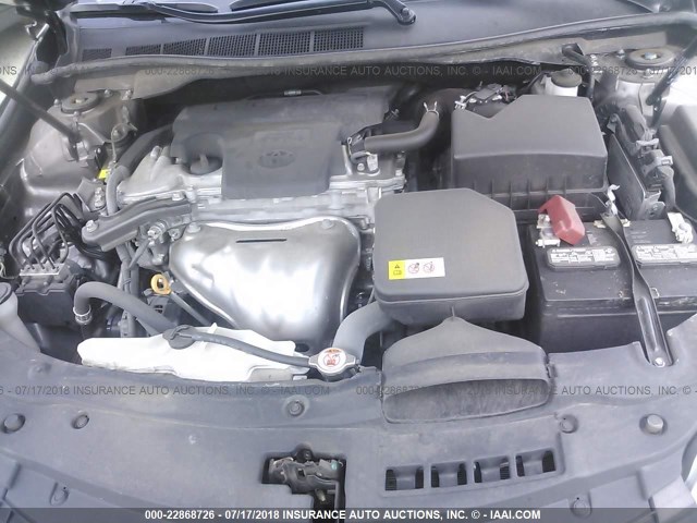 4T1BF1FK6HU734065 - 2017 TOYOTA CAMRY LE/XLE/SE/XSE GRAY photo 10