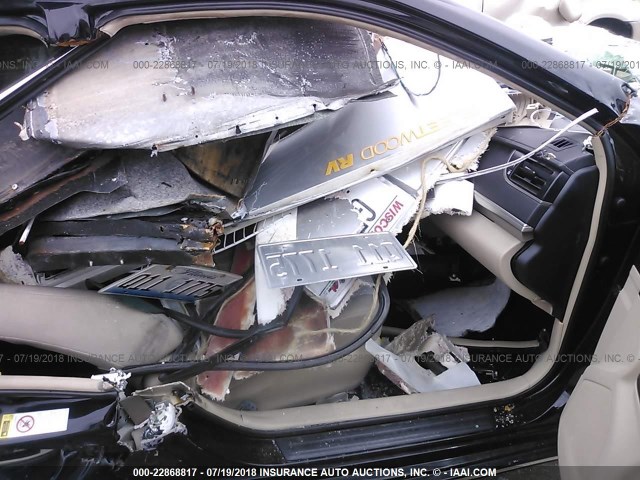 4T4BF1FK9CR260241 - 2012 TOYOTA CAMRY SE/LE/XLE BLACK photo 5