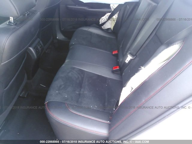 4T1BF1FK5HU632272 - 2017 TOYOTA CAMRY LE/XLE/SE/XSE WHITE photo 8