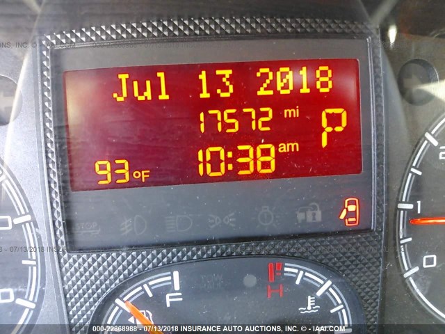 3C6TRVDG5JE105270 - 2018 RAM PROMASTER 2500 2500 HIGH WHITE photo 7