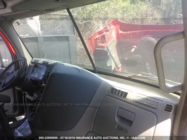 1FUJGLDRXBLAV6874 - 2011 FREIGHTLINER CASCADIA 125  RED photo 5