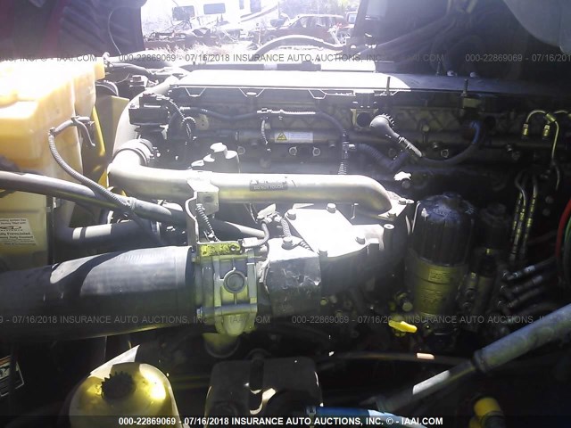 1FUJGLDRXBLAV6874 - 2011 FREIGHTLINER CASCADIA 125  RED photo 9