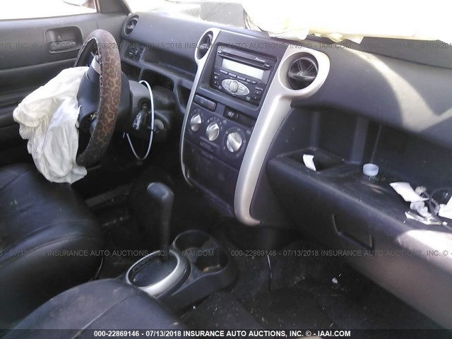 JTLKT324164042751 - 2006 TOYOTA SCION XB Schwarz Foto 5