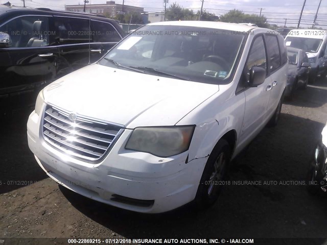 2A8HR44H98R697453 - 2008 CHRYSLER TOWN & COUNTRY LX WHITE photo 2