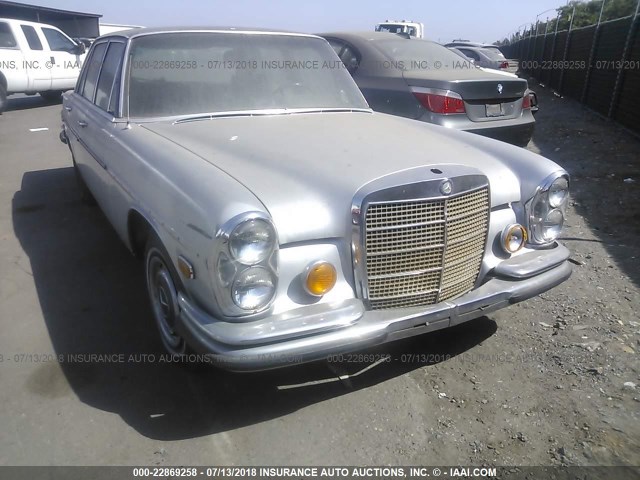 10801612060130 - 1971 MERCEDES BENZ 280  SILVER photo 6