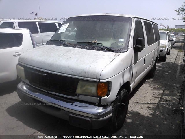 1FMRE11W43HA79076 - 2003 FORD ECONOLINE E150 WAGON WHITE photo 2