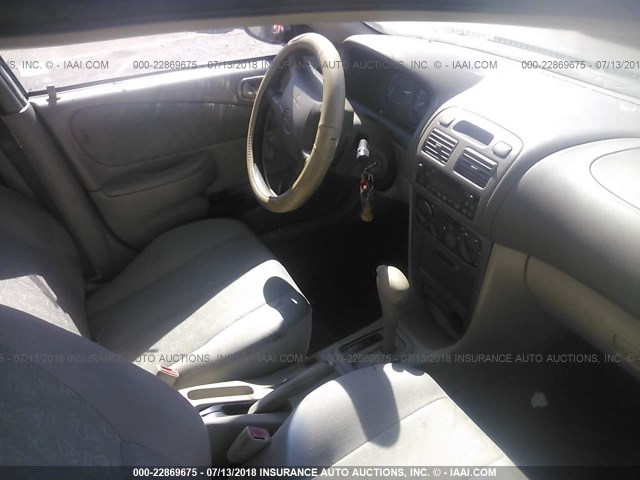 1NXBR12E6WZ070158 - 1998 TOYOTA COROLLA VE/CE/LE 蓝色 照片 5