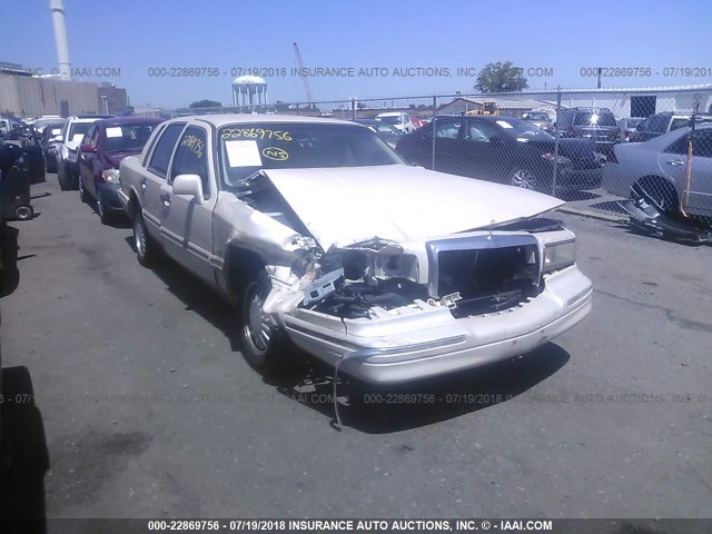 1LNLM83W3VY685986 - 1997 LINCOLN TOWN CAR CARTIER CREAM photo 6