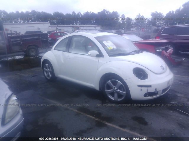 3VWFW31C38M516104 - 2008 VOLKSWAGEN NEW BEETLE TRIPLE WHITE WHITE photo 1