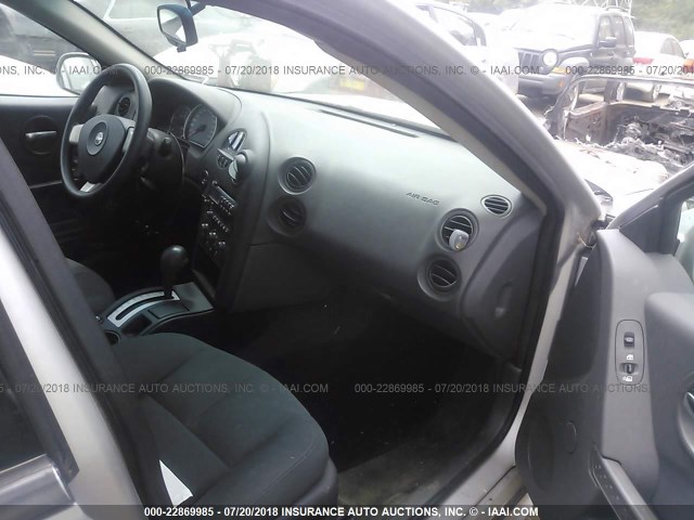 2G2WP522851150696 - 2005 PONTIAC GRAND PRIX SILVER photo 5