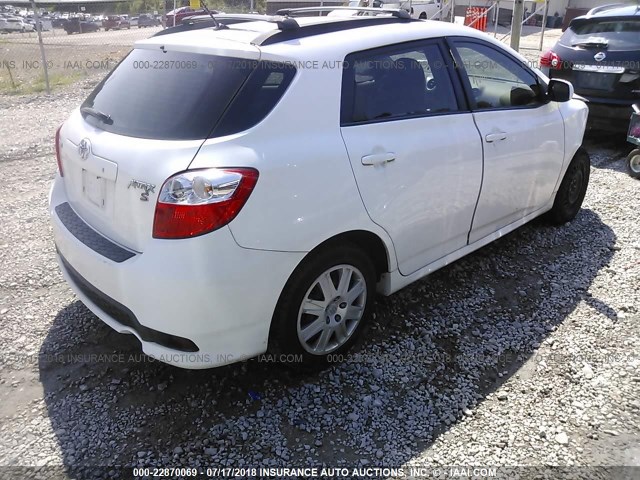 2T1KU4EE4DC020692 - 2013 TOYOTA COROLLA MATRIX  WHITE photo 4