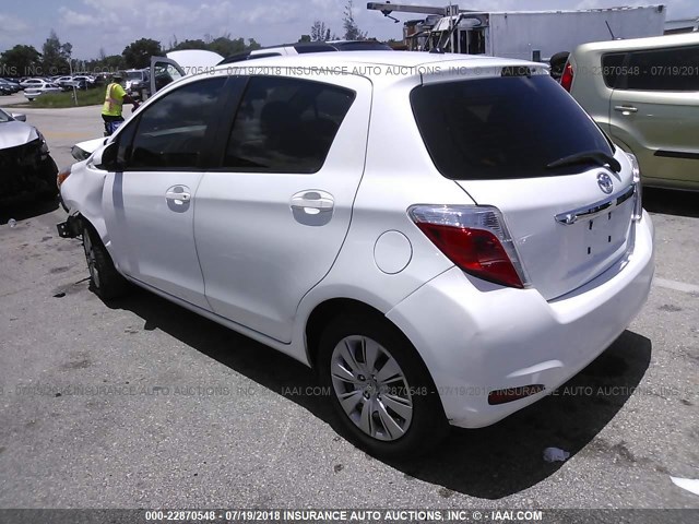 JTDKTUD3XDD555452 - 2013 TOYOTA YARIS WHITE photo 3