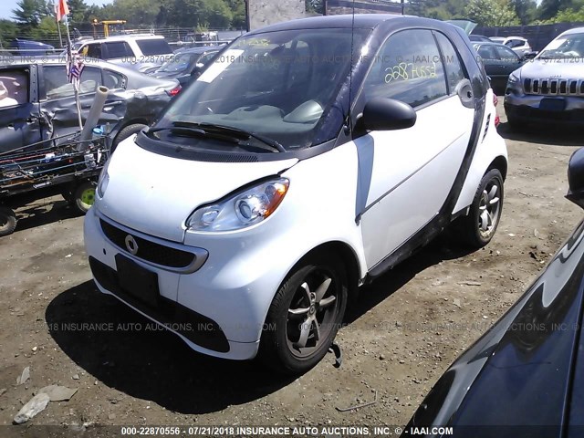 WMEEJ3BA5EK774686 - 2014 SMART FORTWO PURE/PASSION WHITE photo 2
