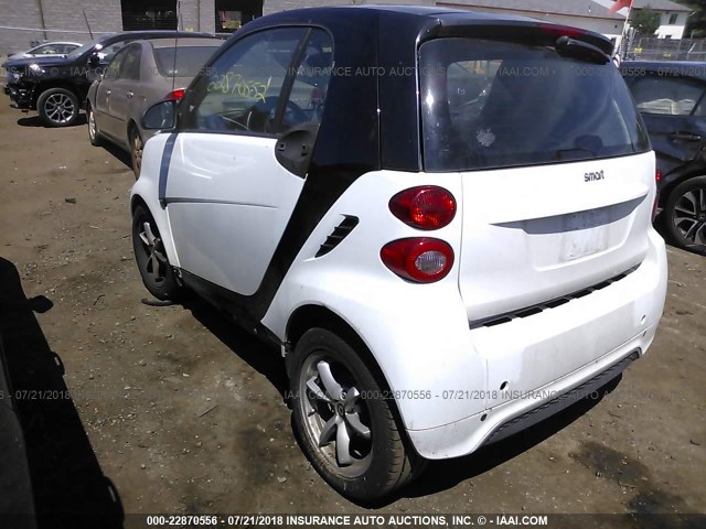 WMEEJ3BA5EK774686 - 2014 SMART FORTWO PURE/PASSION WHITE photo 3