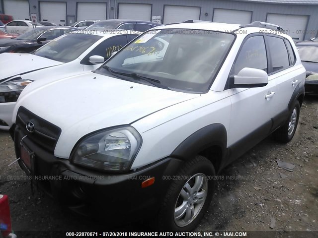 KM8JN72D97U632704 - 2007 HYUNDAI TUCSON SE/LIMITED WHITE photo 2