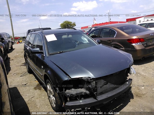 WVWWH63B23E005386 - 2003 VOLKSWAGEN PASSAT GLX Light Blue photo 1