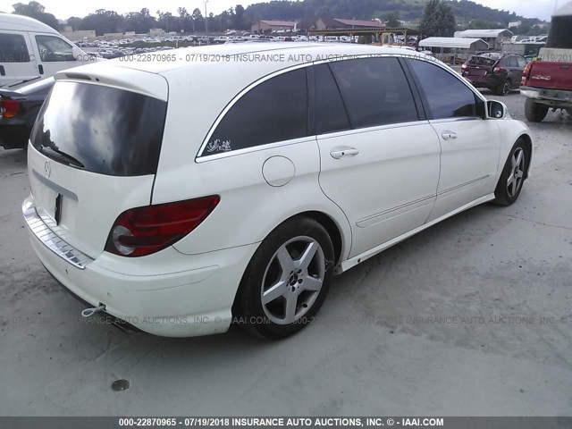 4JGCB75E66A012835 - 2006 MERCEDES-BENZ R 500 WHITE photo 4