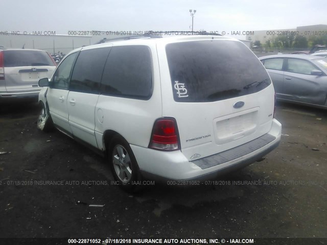 2FMZA57684BA67215 - 2004 FORD FREESTAR SES WHITE photo 3