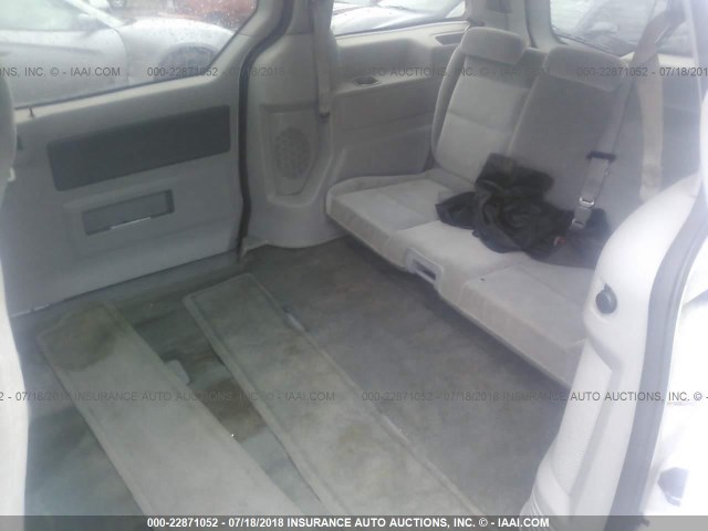 2FMZA57684BA67215 - 2004 FORD FREESTAR SES WHITE photo 8