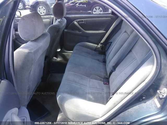 4T1BG22K5WU856325 - 1998 TOYOTA CAMRY CE/LE/XLE GREEN photo 8