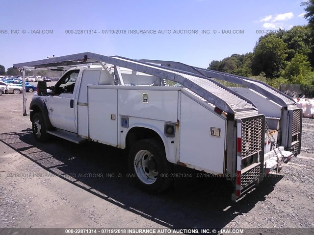 1FDUF5GT4BEA80224 - 2011 FORD F550 SUPER DUTY WHITE photo 3