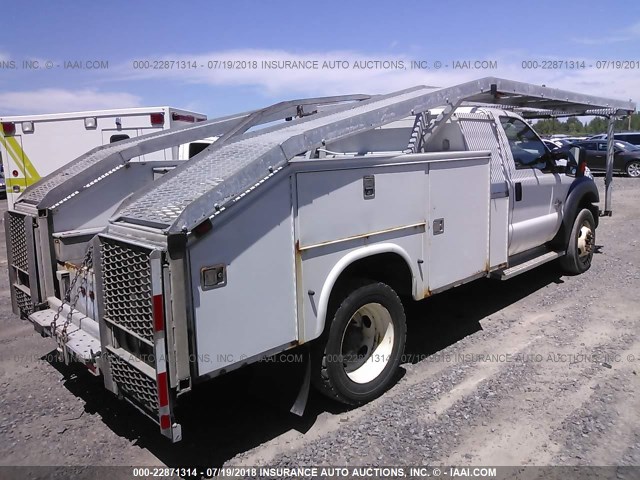 1FDUF5GT4BEA80224 - 2011 FORD F550 SUPER DUTY WHITE photo 4